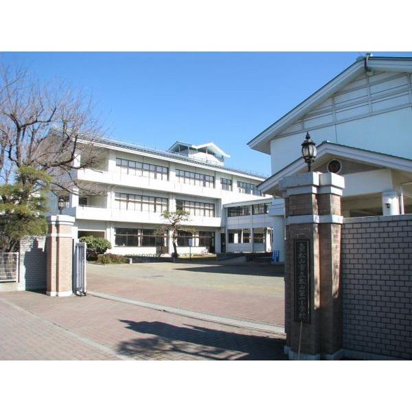 Primary school. Higashimatsuyama 752m to stand Matsuyama first elementary school