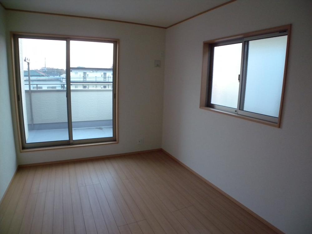 Non-living room. Indoor (12 May 2013) Shooting