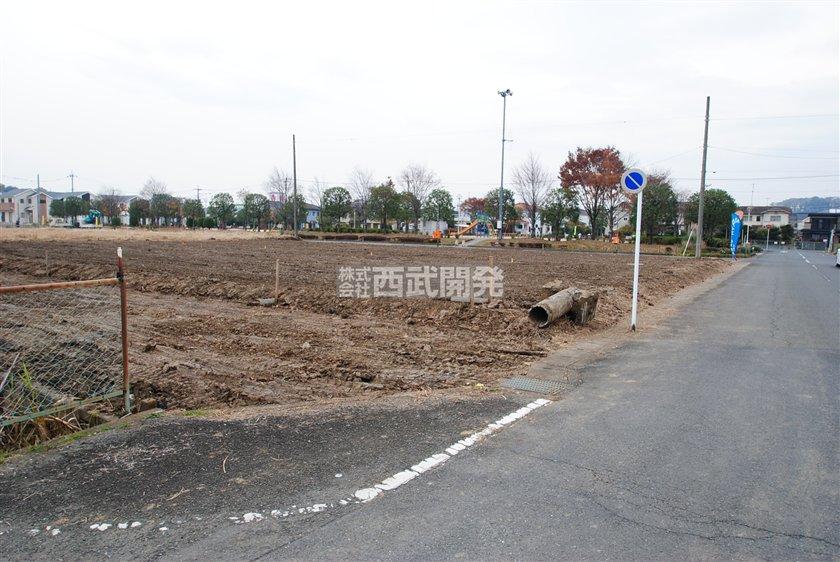 Local appearance photo. 6 Building site (November 2013) Shooting