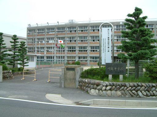 Junior high school. 1500m until Kawajima Tachikawa Island junior high school