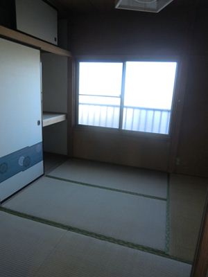 Other room space. Japanese-style room 4.5 Pledge