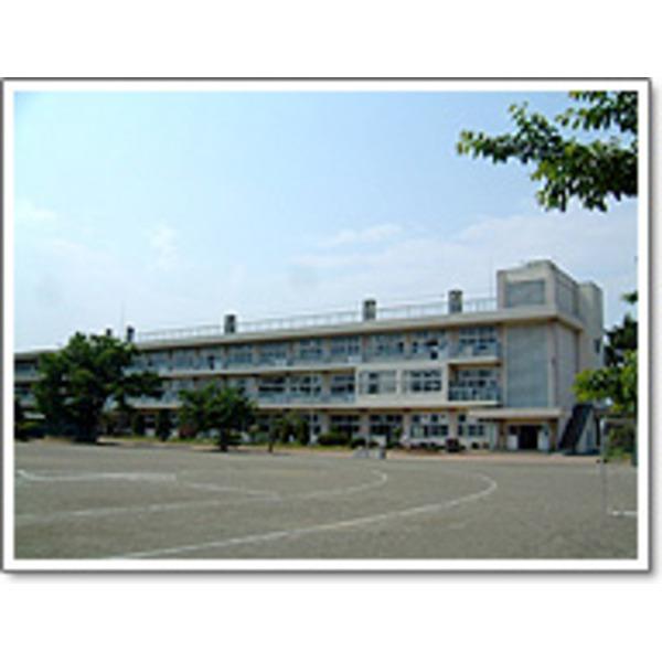 Primary school. 991m to Yoshimi-cho Tatsukita Elementary School