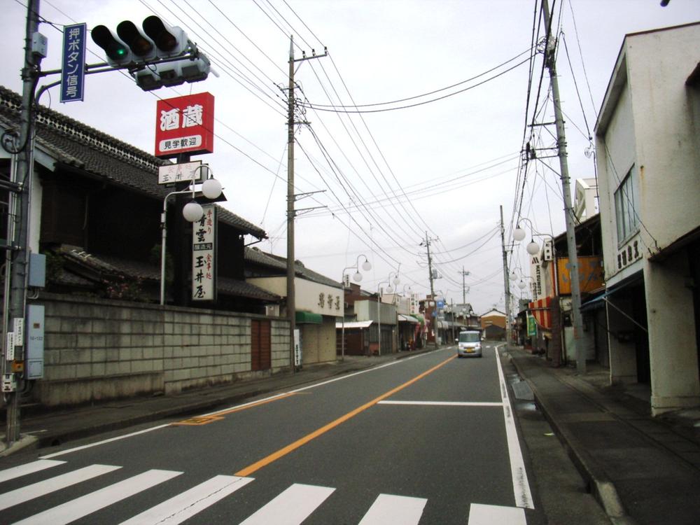 Streets around. 120m to the neighborhood bus Street