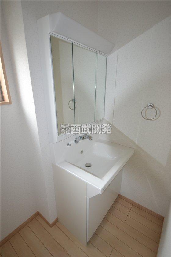 Wash basin, toilet. Color ・ Arrangement and the like will differ. For more details, please contact us. 