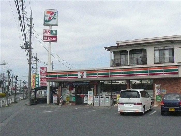 Convenience store. Seven-Eleven 440m to Saitama Kawashima store