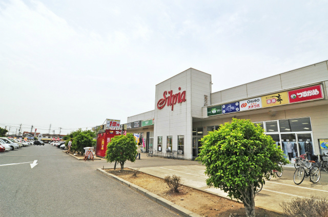 Shopping centre. Shopping Square Shi rupiah to (shopping center) 850m