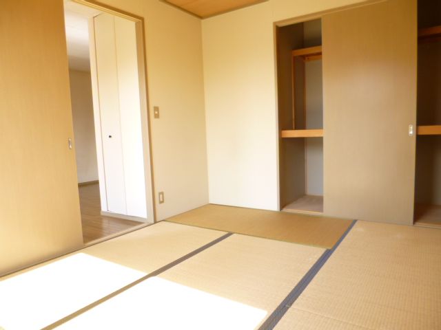 Living and room. The room warm even on the south-facing Japanese-style room ☆