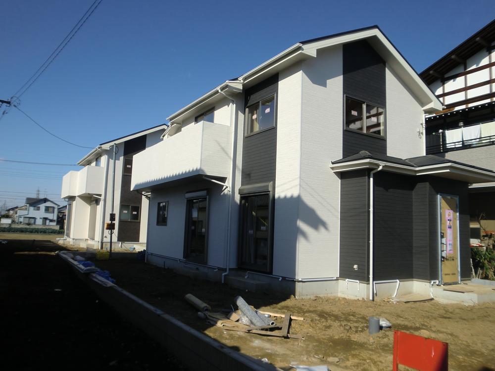 Local appearance photo. Local (12 May 2013) Shooting