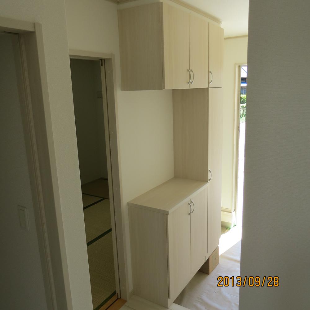 Same specifications photos (Other introspection). Same specifications Entrance storage