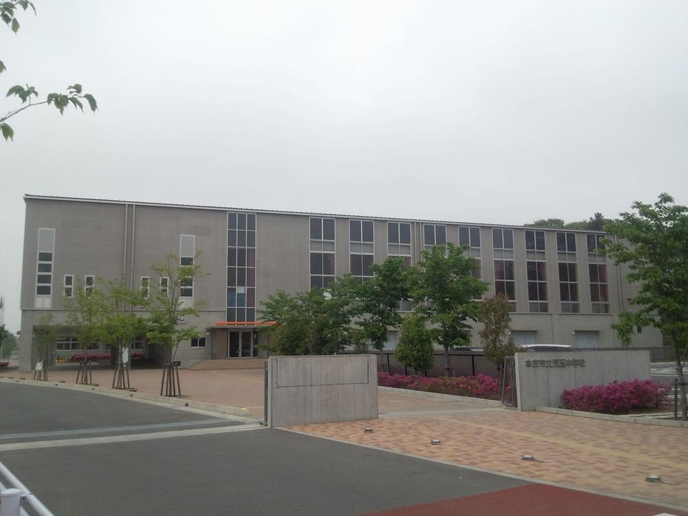 Junior high school. 3341m to Honjo Municipal Kodama junior high school