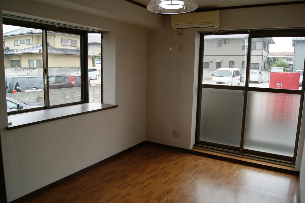 Living and room