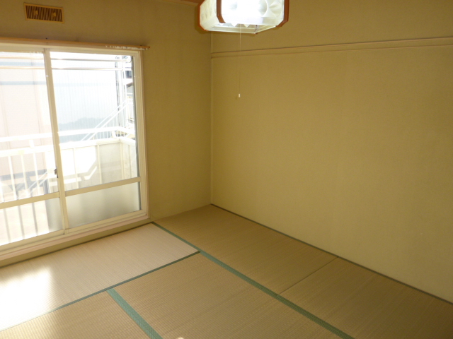 Other room space. It is calm Japanese-style room of space