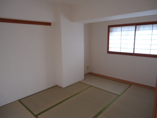 Other room space. Japanese-style room (approximately 6.0 tatami mats)