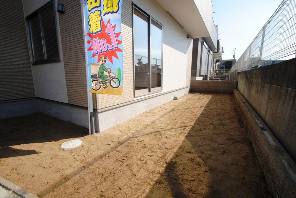 Garden. 2 Building site (November 2013) Shooting