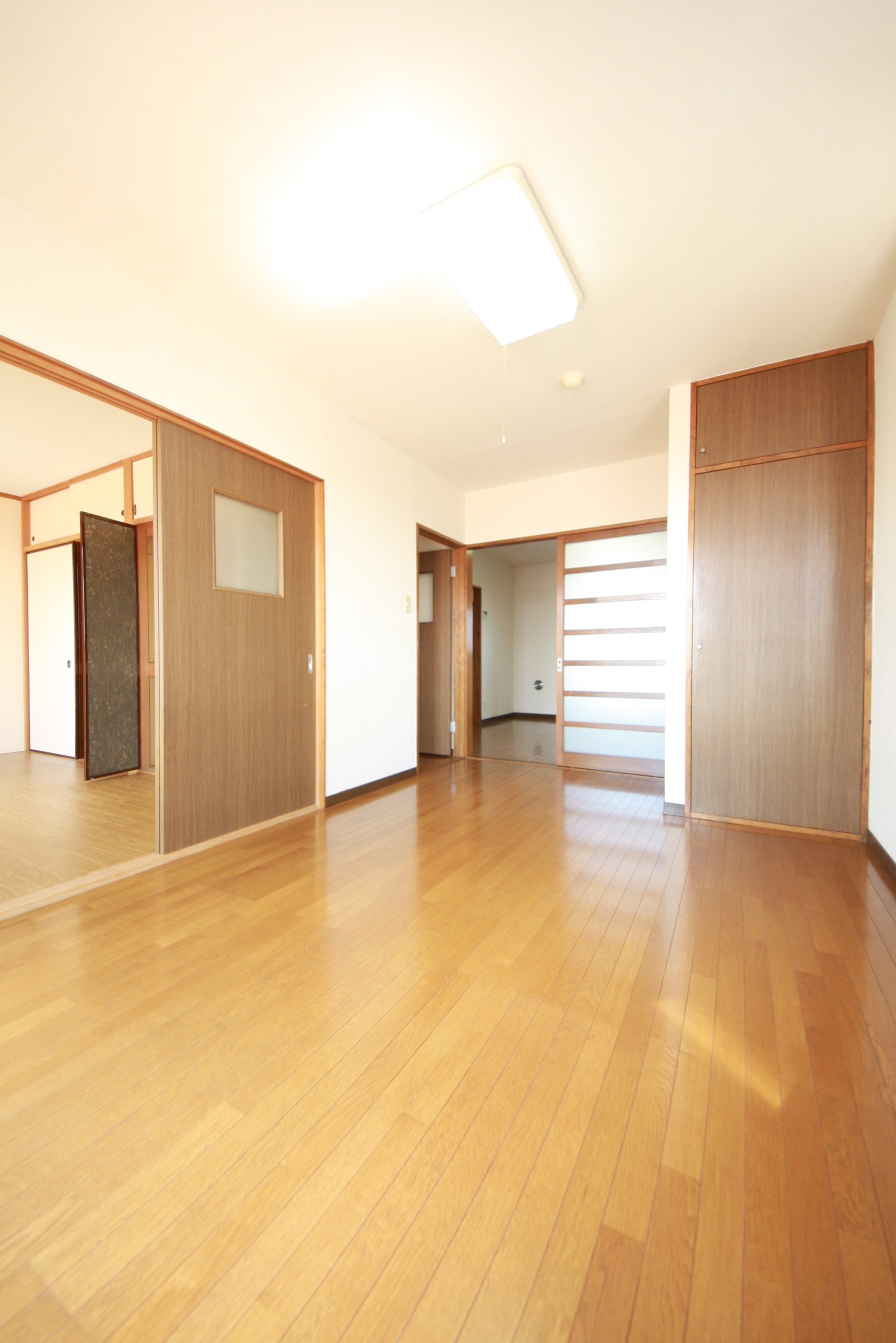 Living and room.  ※ It is a photograph of the other room number because it is in renovation