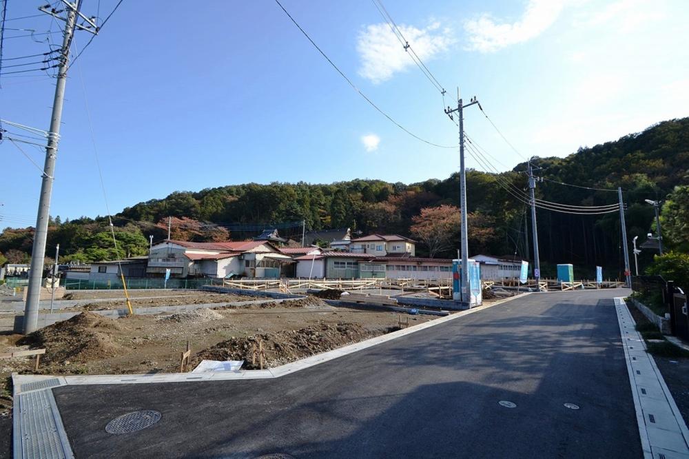 Local appearance photo. Local (11 May 2013) Shooting