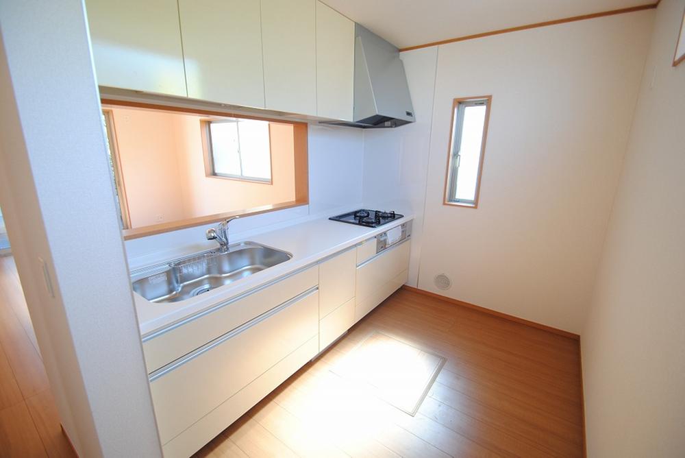 Kitchen. Indoor (September 2013) Shooting