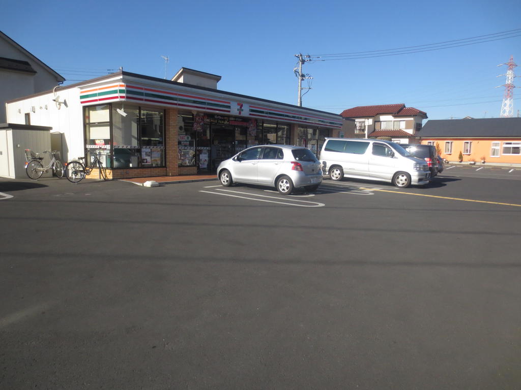 Convenience store. Seven-Eleven Iruma Fujisawa store up (convenience store) 531m