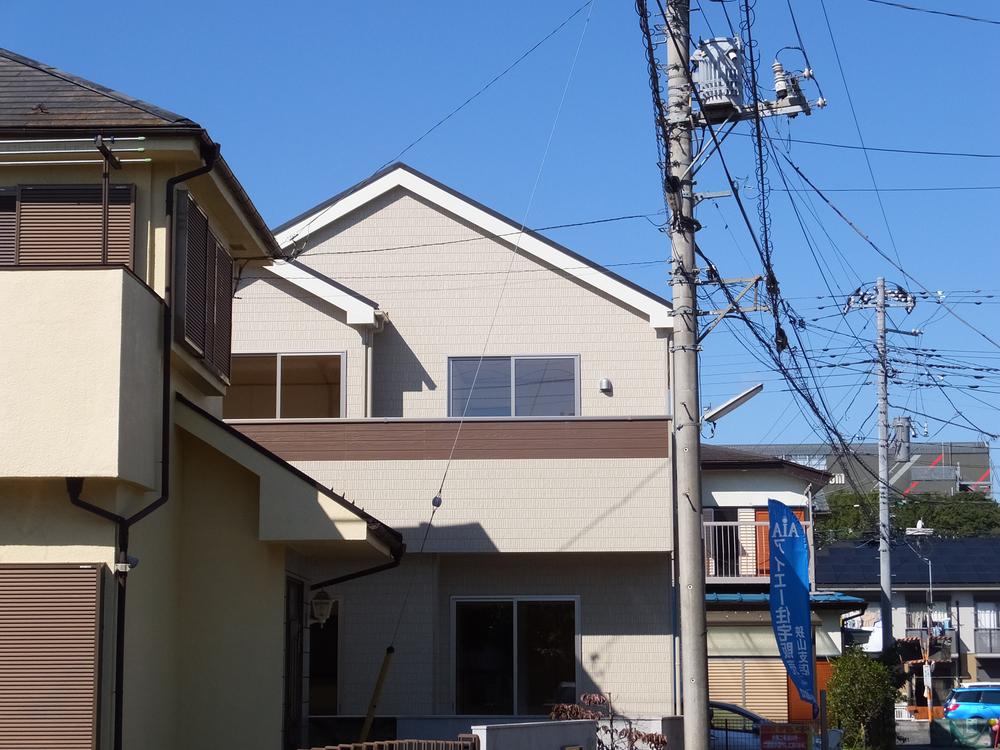 Local photos, including front road. Local (10 May 2013) Shooting