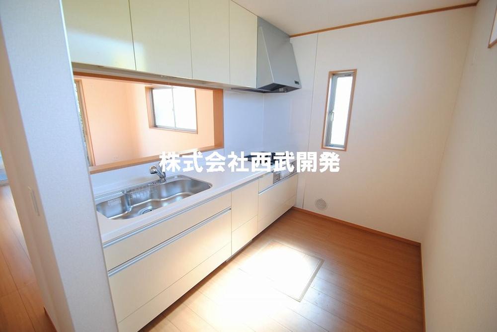 Kitchen. 1 Building room (September 2013) Shooting