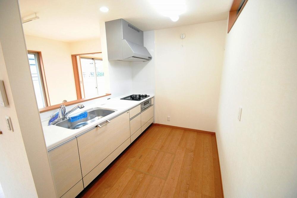 Same specifications photo (kitchen)