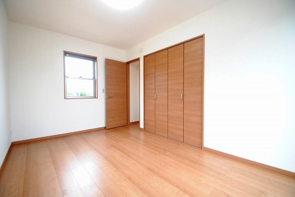 Same specifications photos (Other introspection)