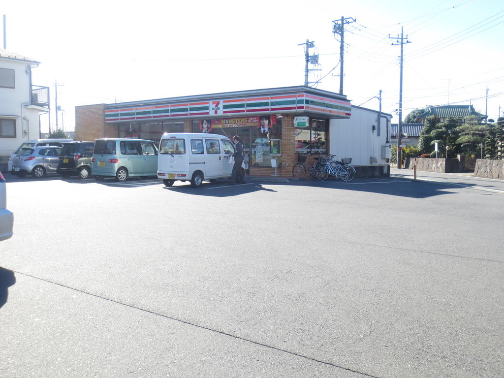 Convenience store. 244m to Seven-Eleven Tokorozawa Sayamagaoka store (convenience store)