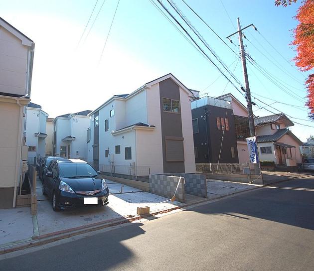 Local appearance photo. Local (12 May 2013) Shooting