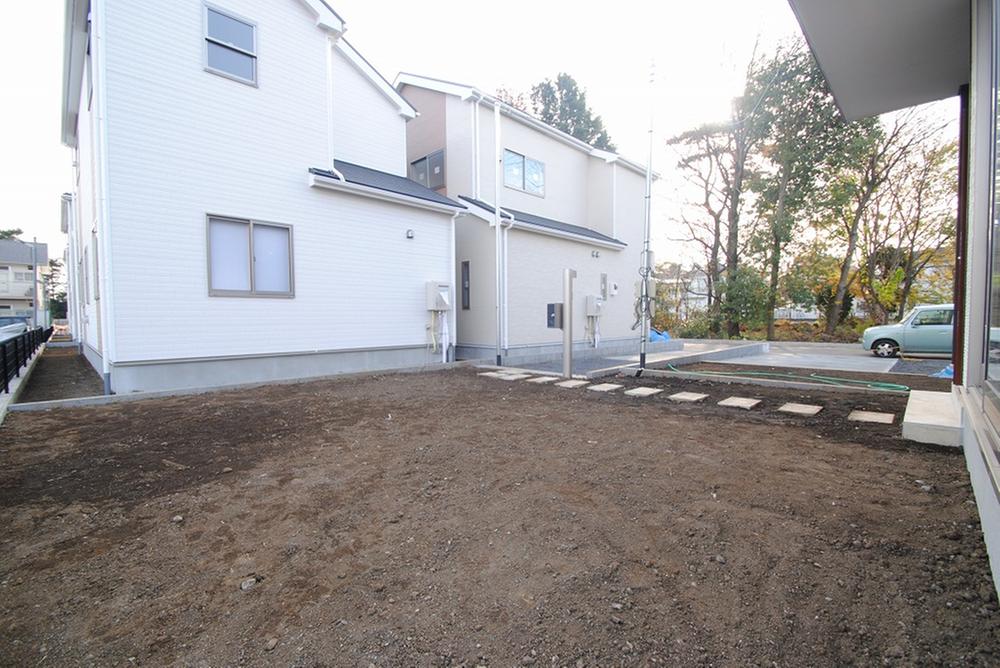 Garden. 2 Building site (December 2013) Shooting