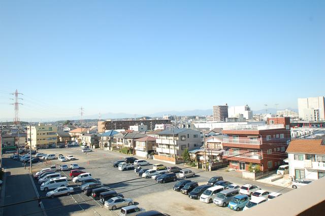 View photos from the dwelling unit. Weather can also admire the Mount Fuji in front if you're!