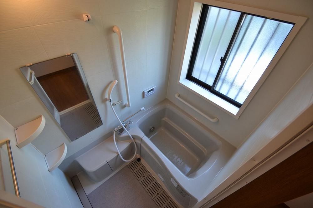 Bathroom. Indoor (10 May 2013) Shooting