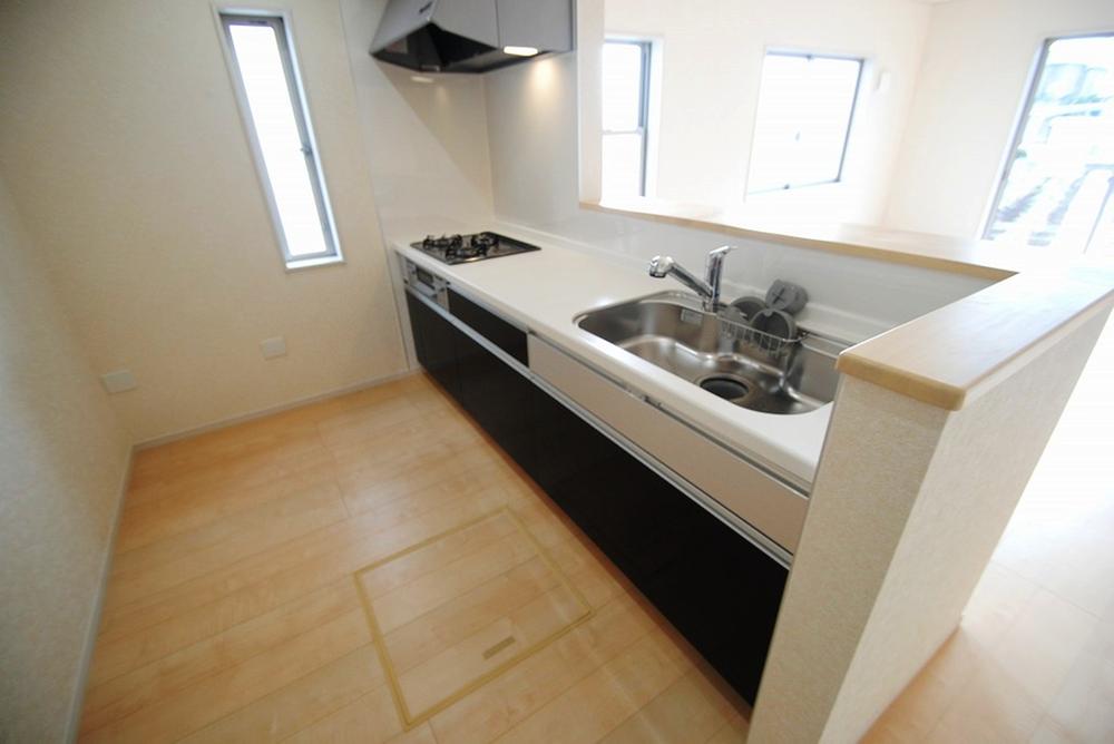 Kitchen. Building 2 room (December 2013) Shooting