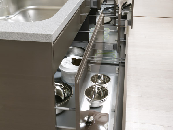 Kitchen.  [With soft-close slides storage] Slide storage can be stored without waste as far as it will go. Rest assured that slowly closes.