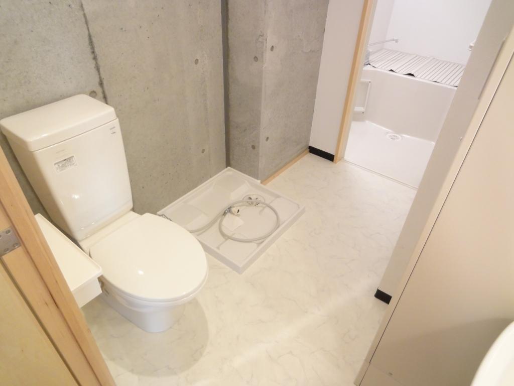 Toilet.  ※ New construction is a picture of the time