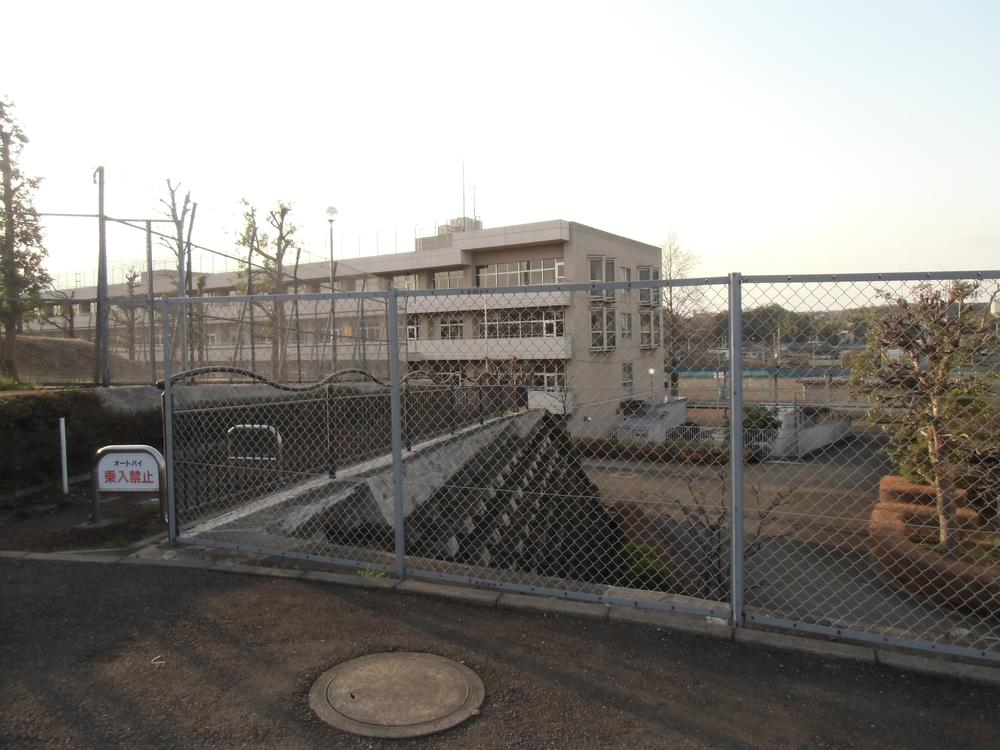 Junior high school. Iruma Municipal Higashikanako until junior high school 531m