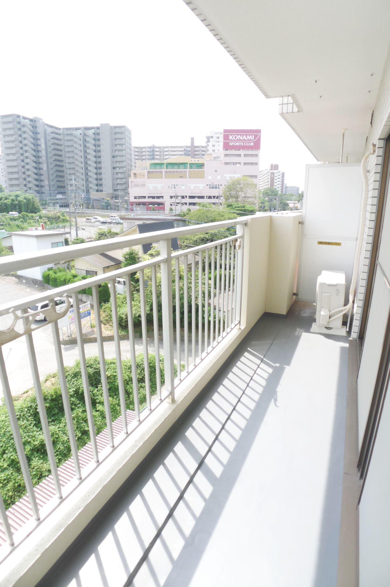 Balcony. Spacious balcony