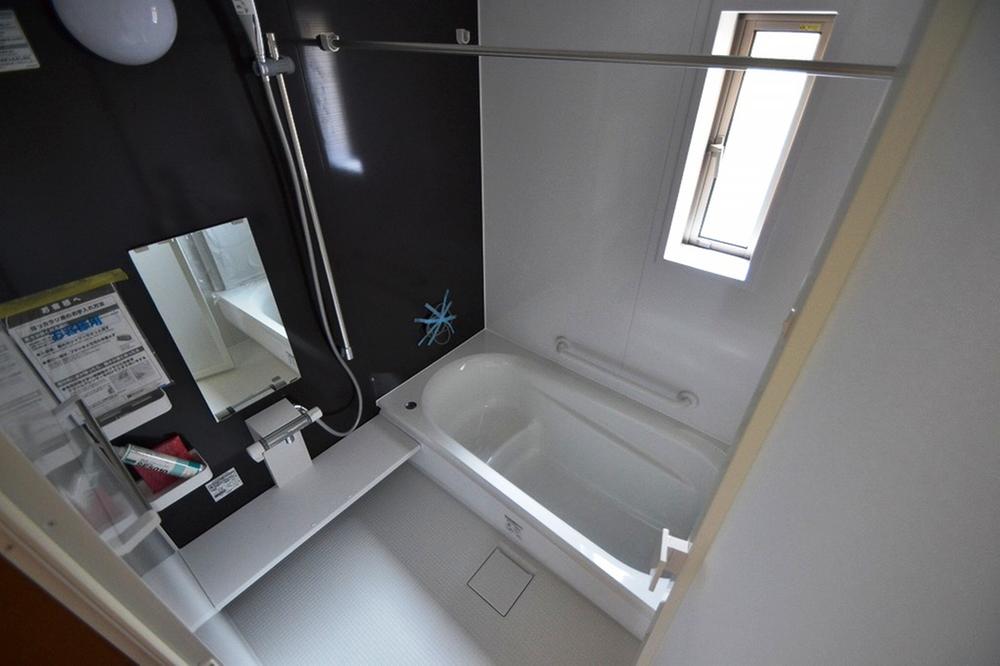 Bathroom. 1 Building room (November 2013) Shooting