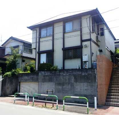 Local appearance photo. Building (1)