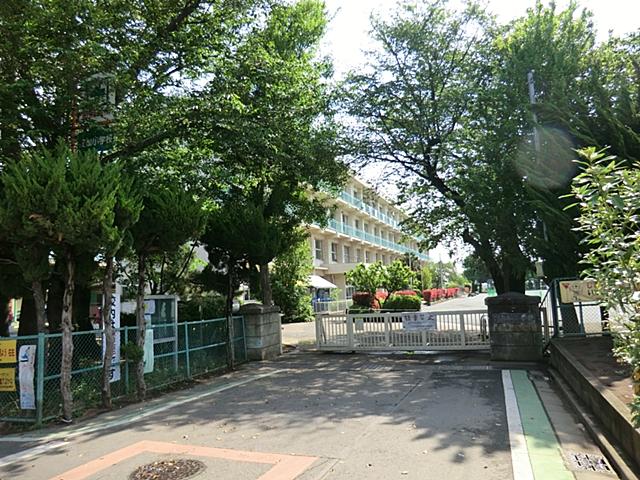 Primary school. Tokorozawa Municipal Yasumatsu to elementary school 476m