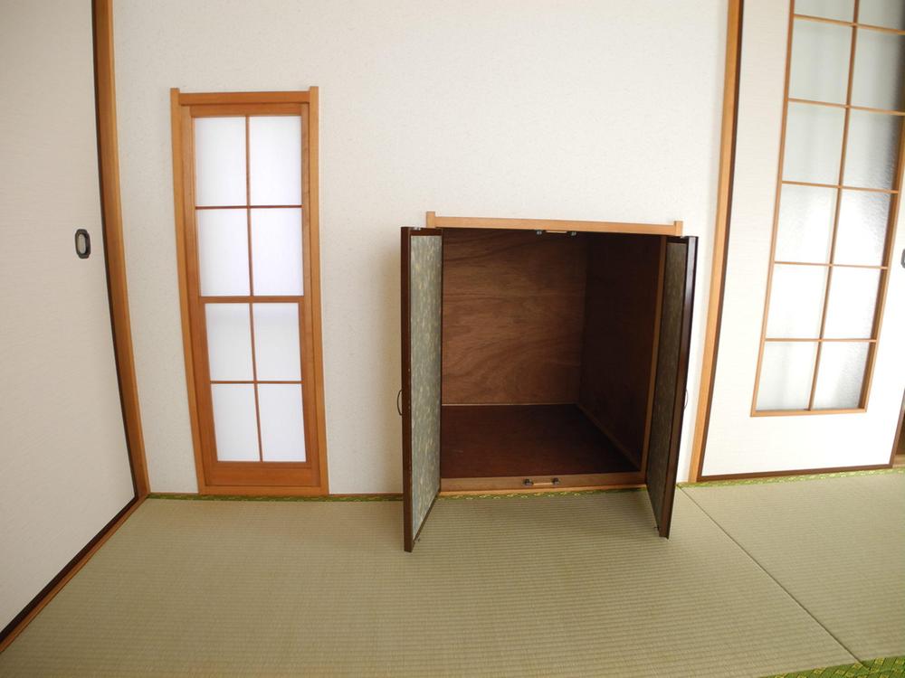 Non-living room. The first floor of a Japanese-style room