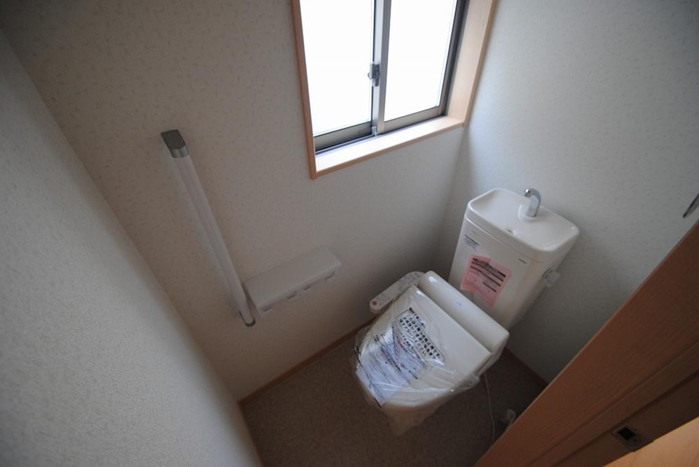 Toilet. Building 2 room (December 2013) Shooting