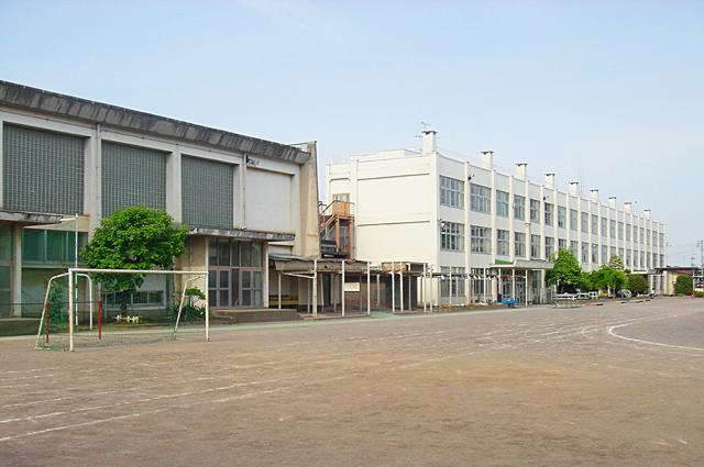 Primary school. 80m until Kaneko elementary school