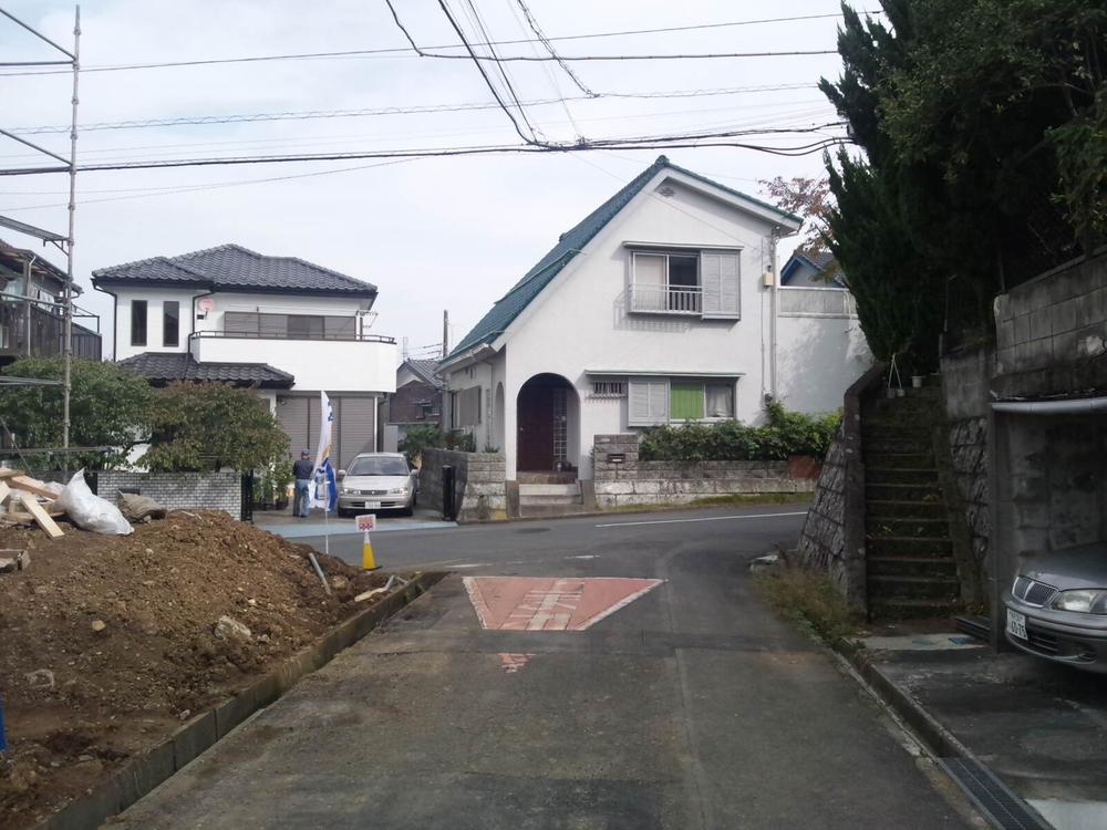 Local photos, including front road. Local (12 May 2013) Shooting