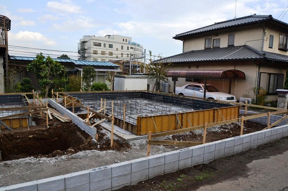 Local appearance photo. Local (11 May 2013) Shooting