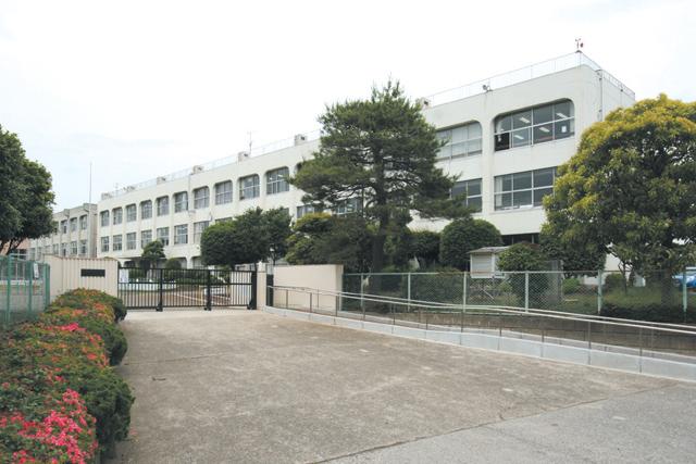 Primary school. Sayama 600m up to elementary school