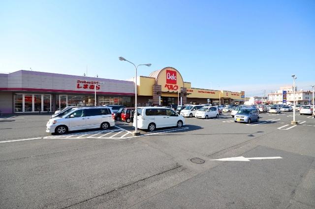 Shopping centre. 130m to Iruma Noda Mall