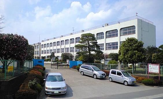 Primary school. Sayama about walk to the west than 550m local to elementary school 7 minutes of Sayama elementary school