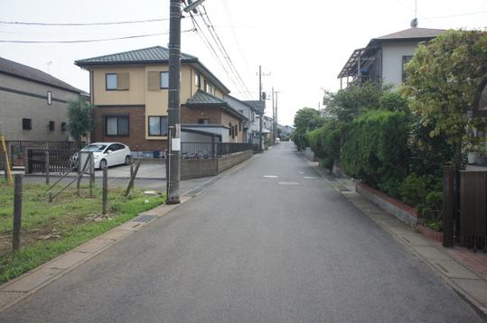 Local photos, including front road. Frontal road