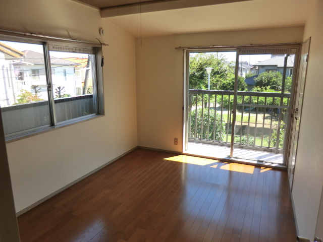 Living and room