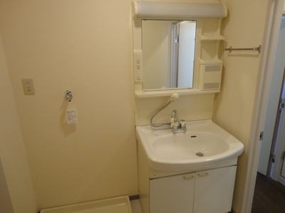 Washroom.  ☆ Yes dressing room ☆ Popular independent wash basin ☆ 